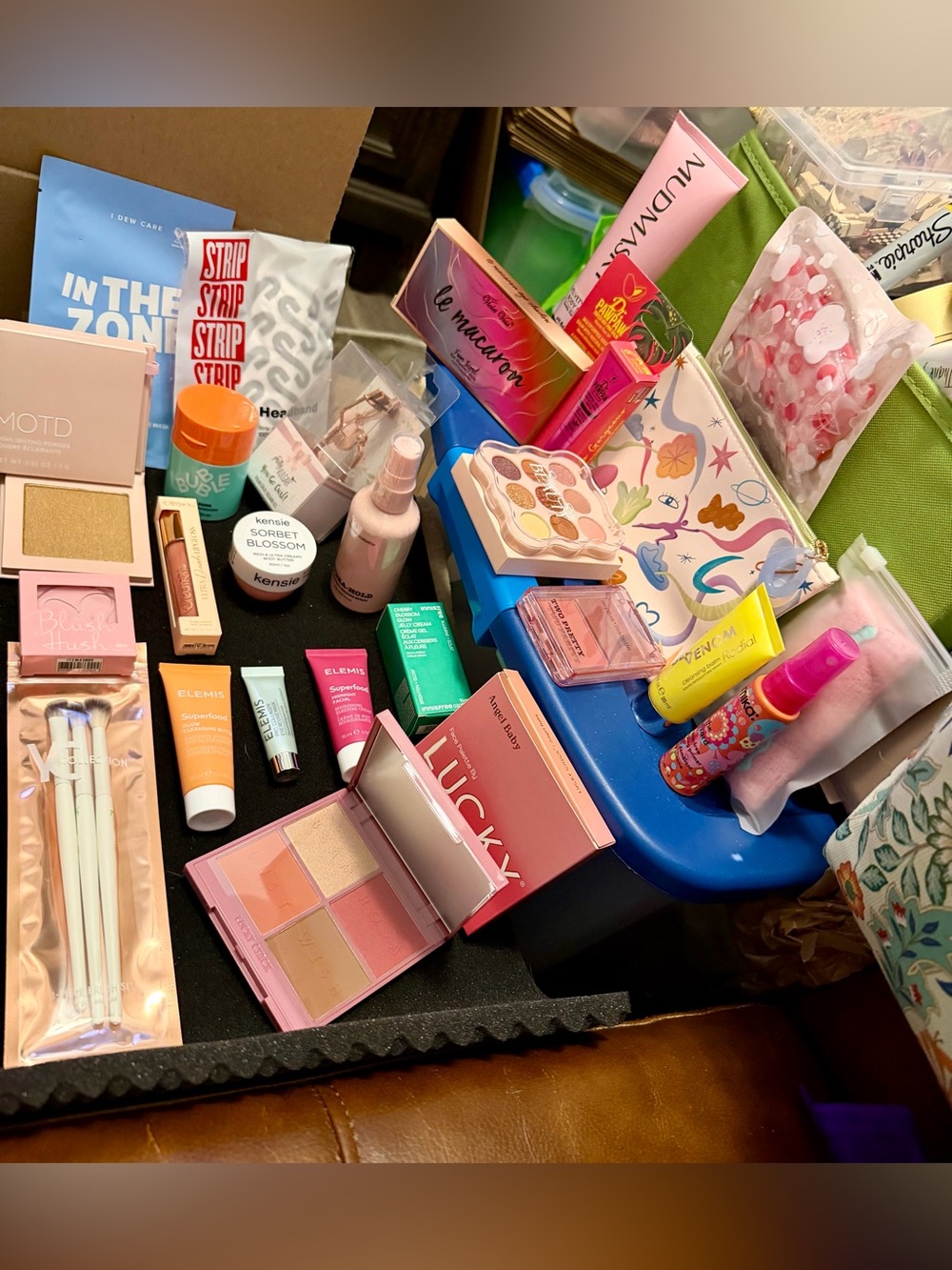 😍💕BEST MAKEUP💋SKINCARE🧴BUNDLE💗